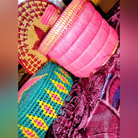 Vintage Bohemian Hand Woven Bright Ener Set Three Basket & Bowls Lids Mint - Picture 11 of 15